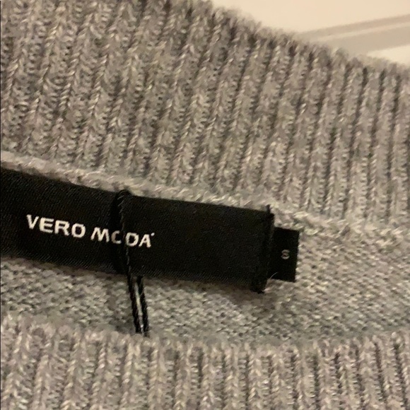 Vero Moda Sweater - Picture 2 of 3